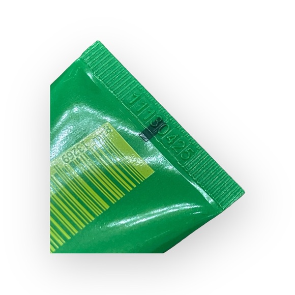 free w/$50 order ☀︎︎ new Tata Harper ☀︎︎ Regenerating Cleanser BHA Exfoliator - Picture 10 of 16